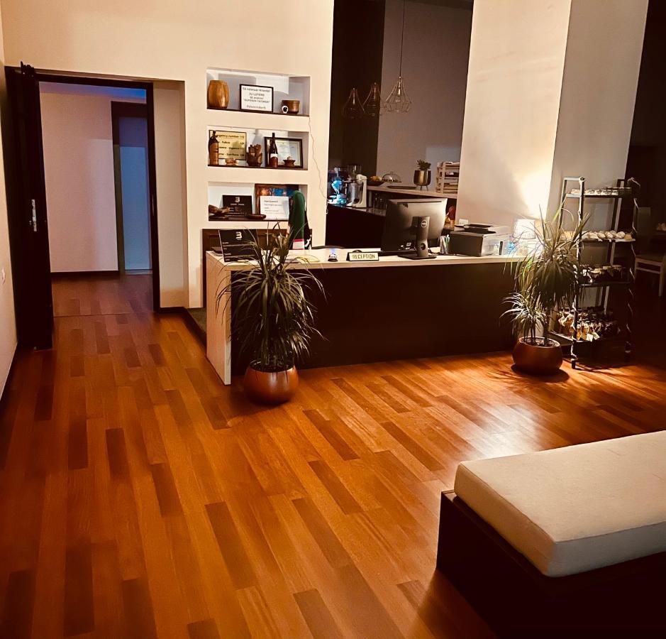 סרנדה 3B Suites Boutique Hotel מראה חיצוני תמונה