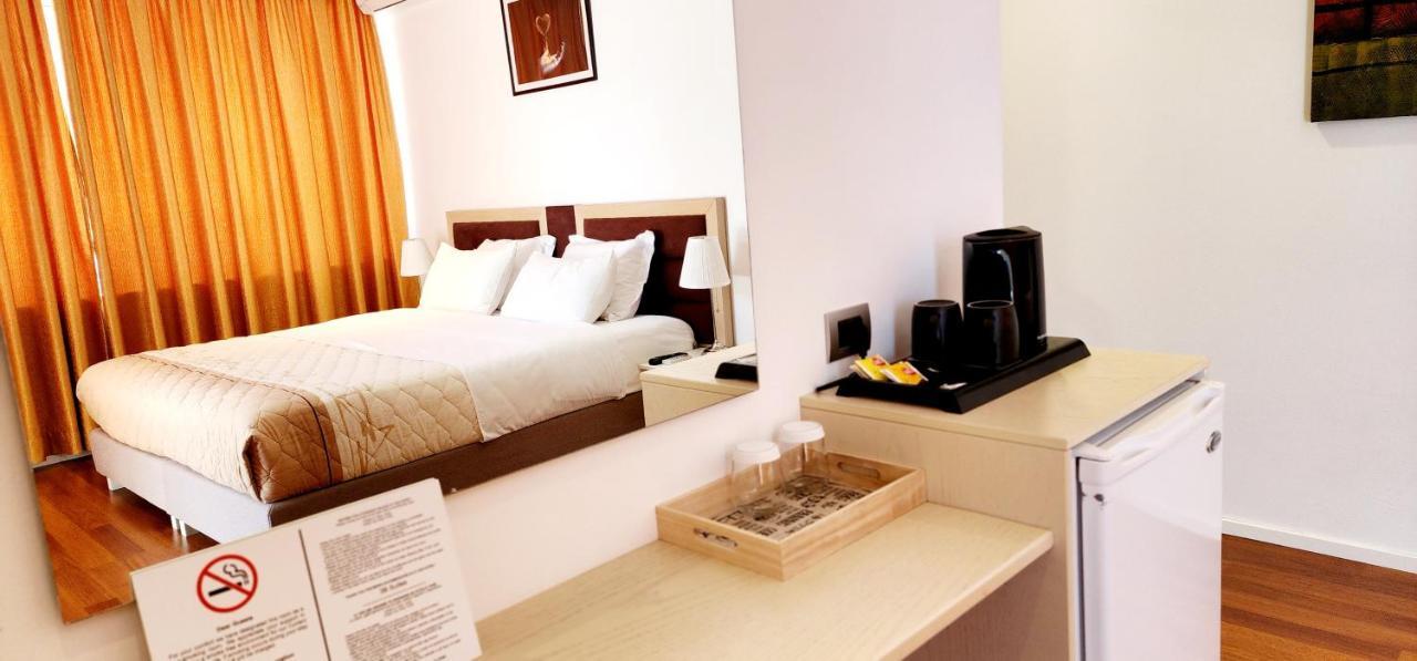 סרנדה 3B Suites Boutique Hotel מראה חיצוני תמונה
