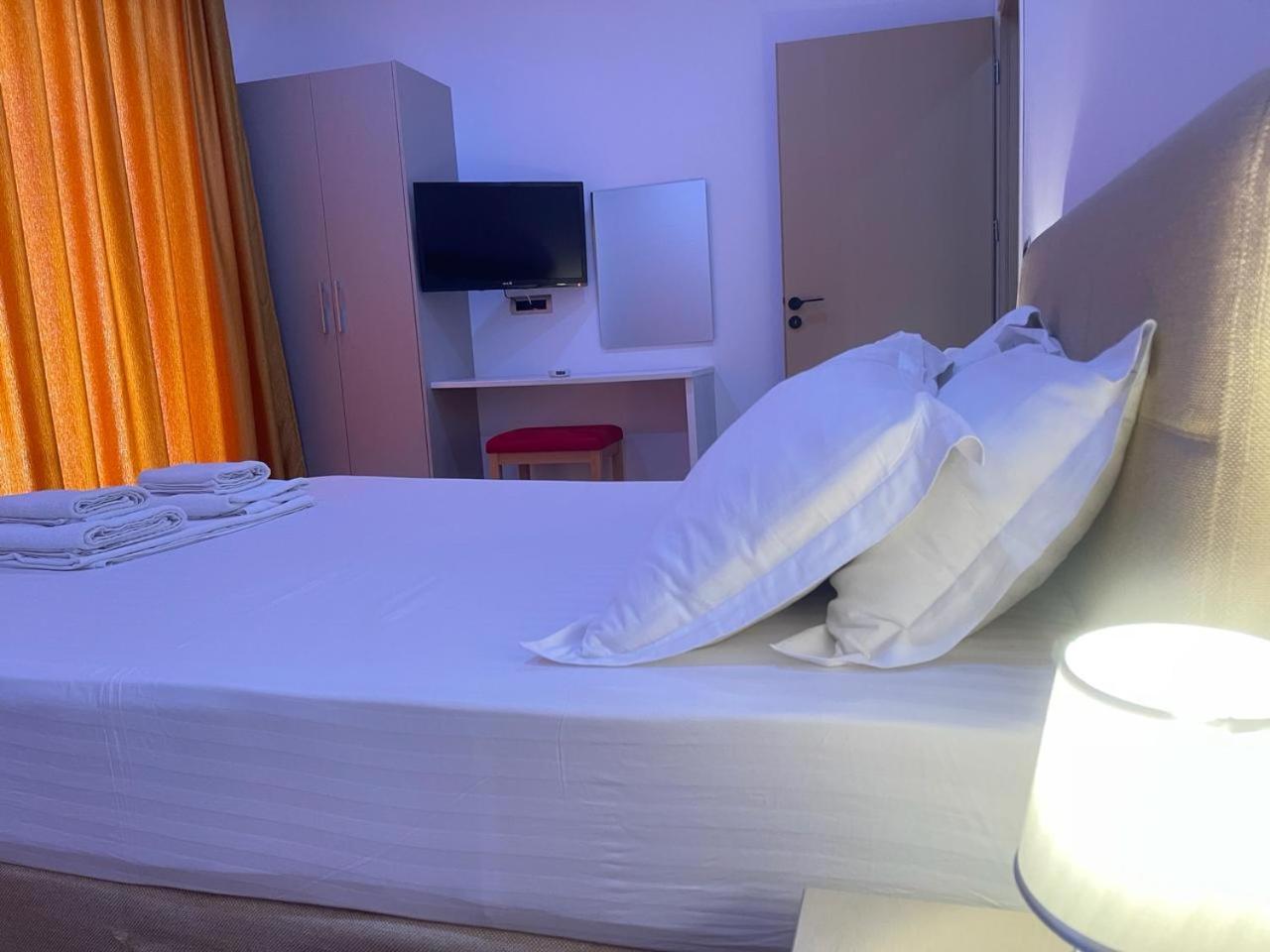 סרנדה 3B Suites Boutique Hotel מראה חיצוני תמונה