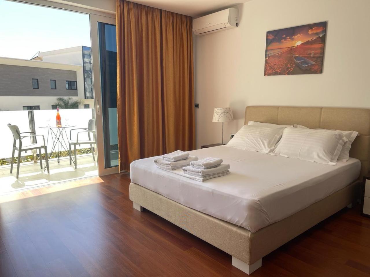 סרנדה 3B Suites Boutique Hotel מראה חיצוני תמונה