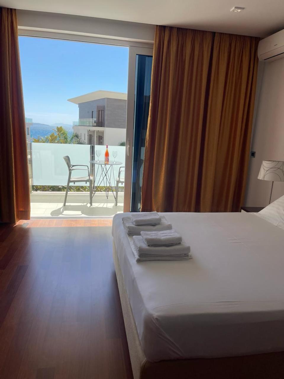 סרנדה 3B Suites Boutique Hotel מראה חיצוני תמונה